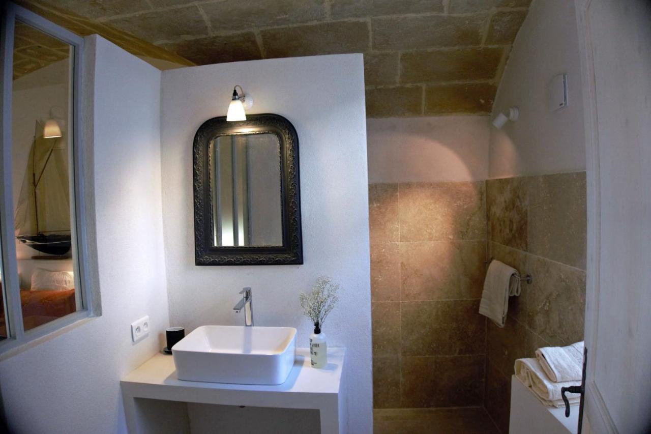 Les Canisses, Magnifique Appartement Avec Terrasse Au Coeur D'Uzès Eksteriør billede